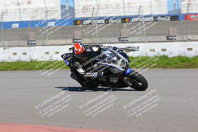 media/Jan-20-2023-Fastrack Riders (Fri) [[f2ad32aba3]]/Private/session 3 turn 9/